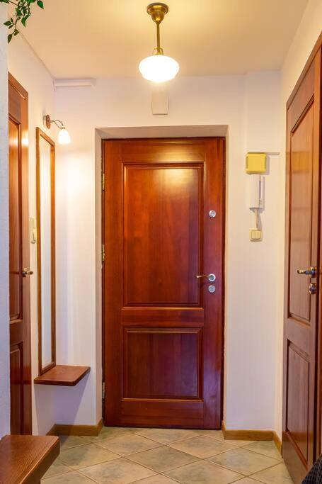 Appartamento Cozy, Bright, Comfy Studio Next To The Old Town. Varsavia Esterno foto